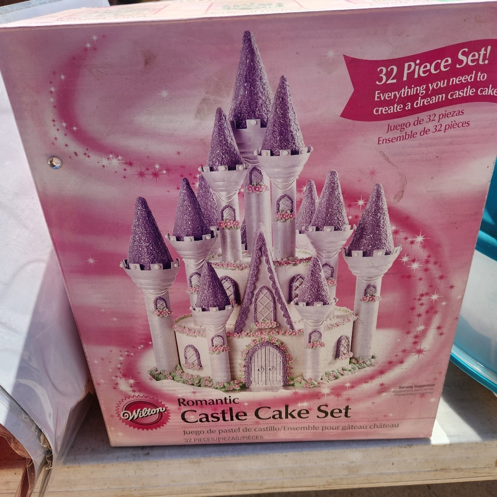 Castel cake set